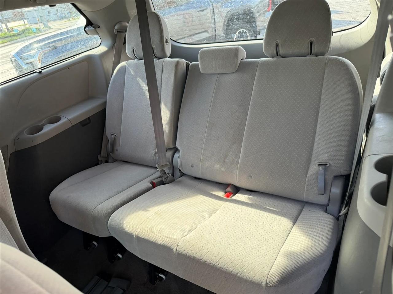 Toyota Sienna  2017