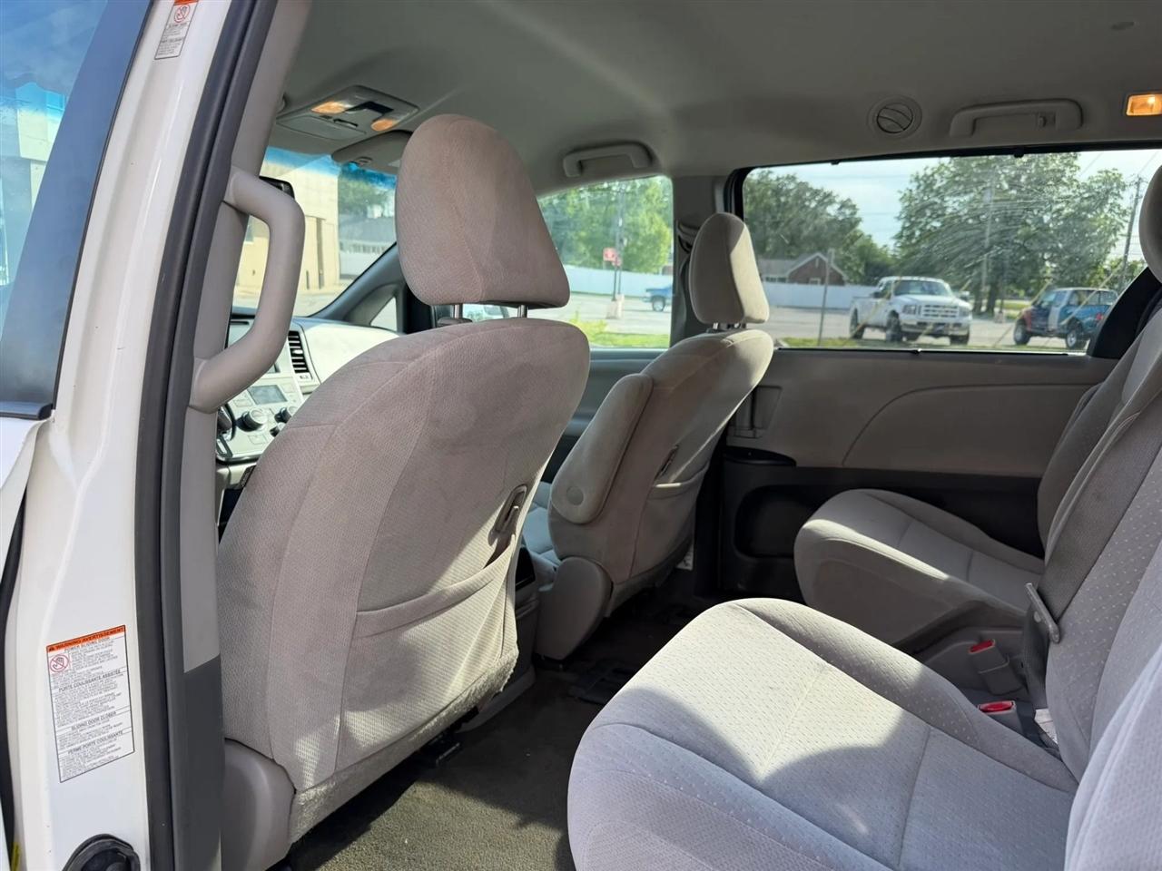 Toyota Sienna  2017