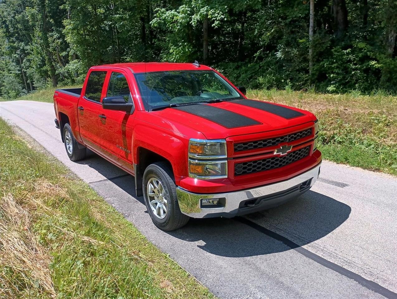 2015 Chevrolet Silverado 1500 LT Pickup 4D 5 3/4 ft