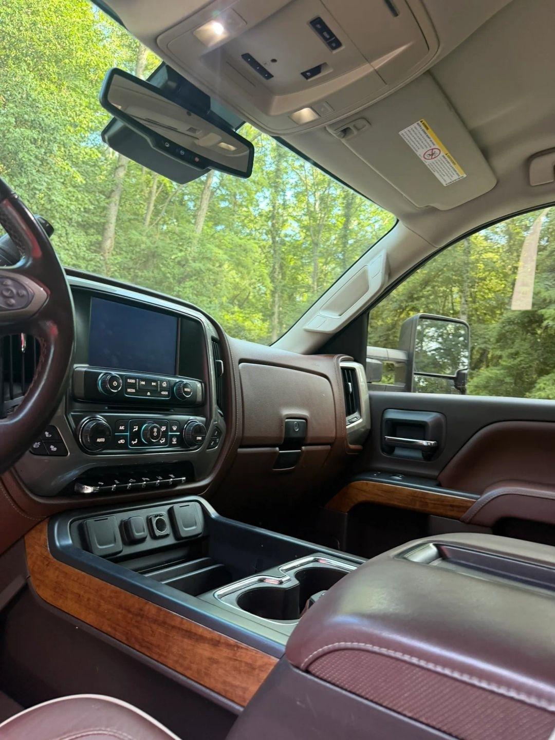 Chevrolet Silverado 2500HD  2015
