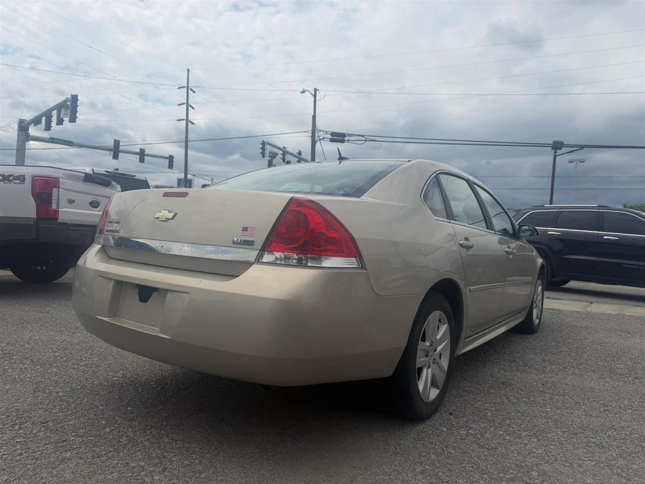 Chevrolet Impala  2010
