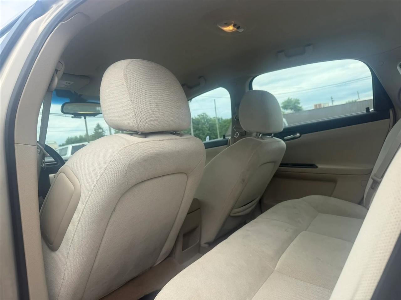 Chevrolet Impala  2010