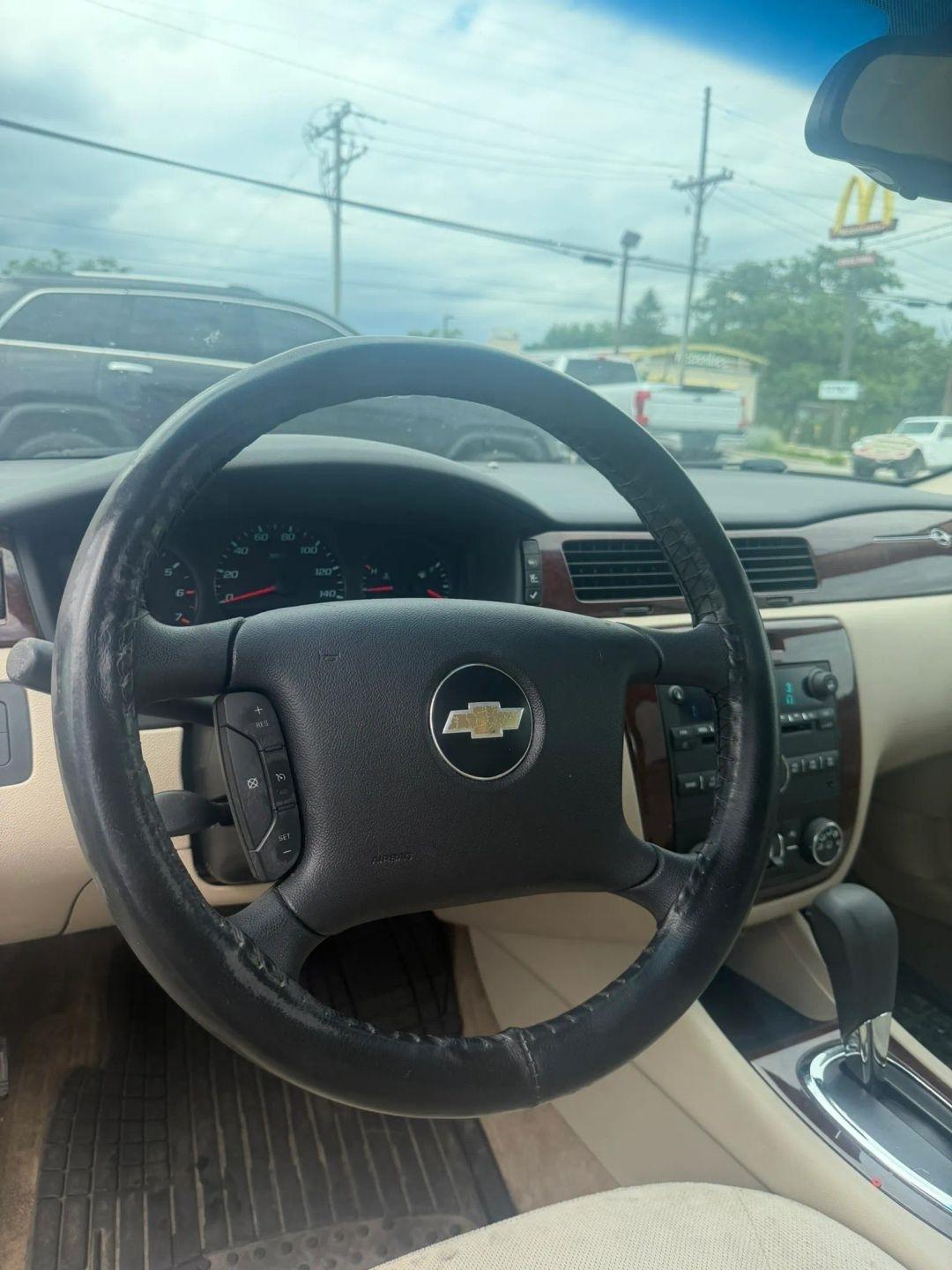 Chevrolet Impala  2010