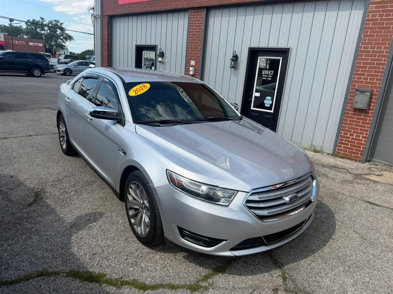 Ford Taurus  2018