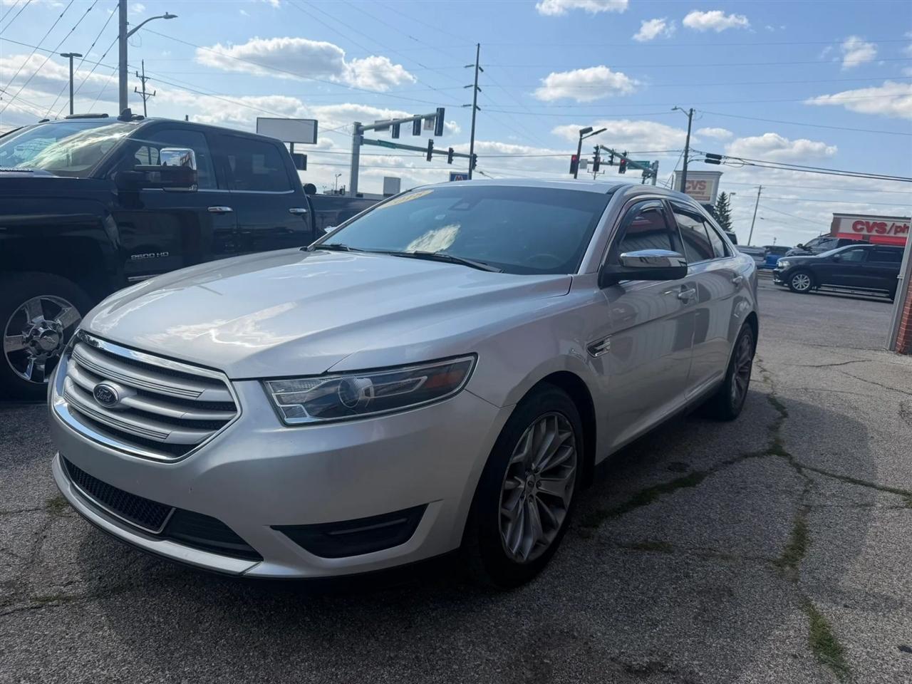Ford Taurus  2018