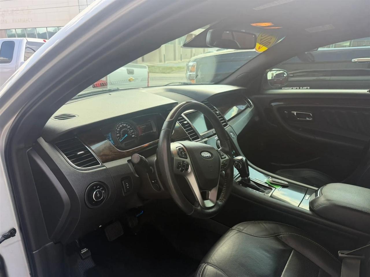 Ford Taurus  2018