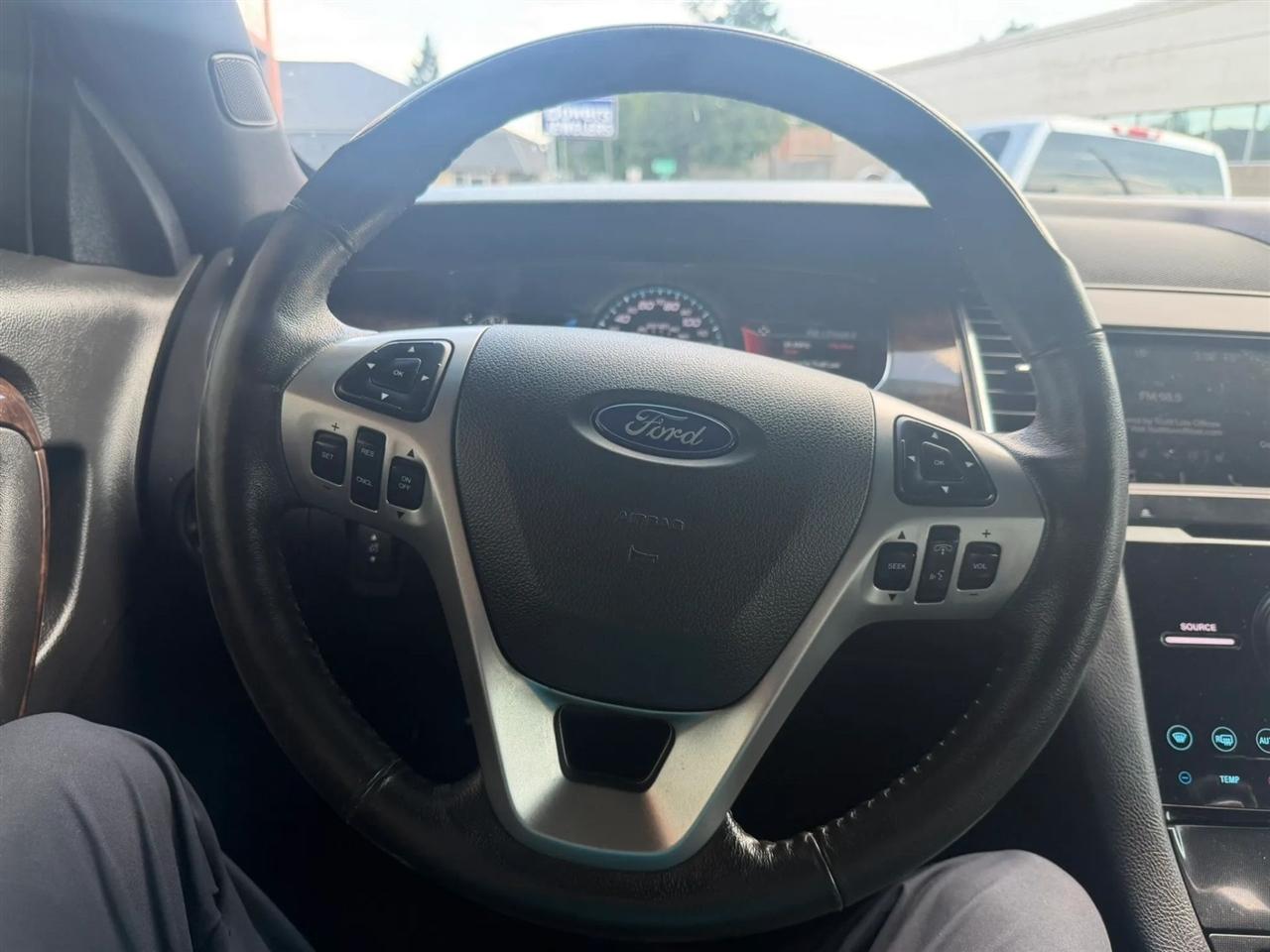 Ford Taurus  2018