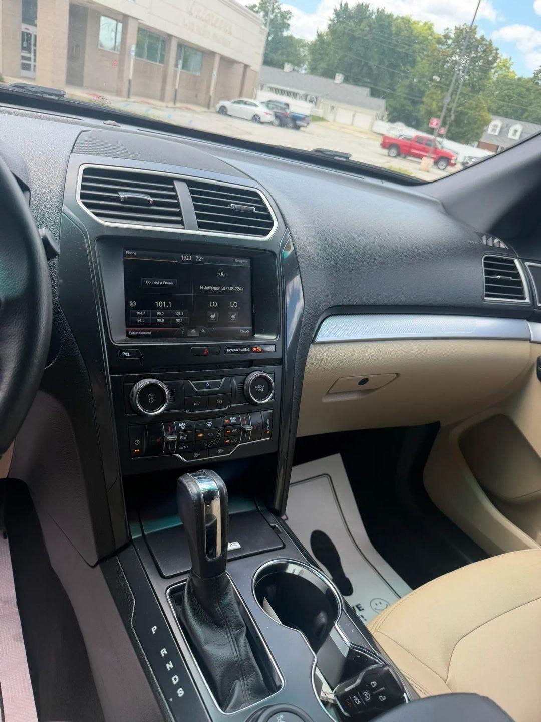 Ford Explorer  2016