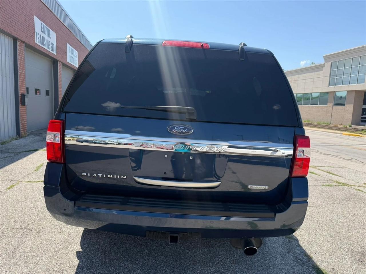 Ford Expedition  2017