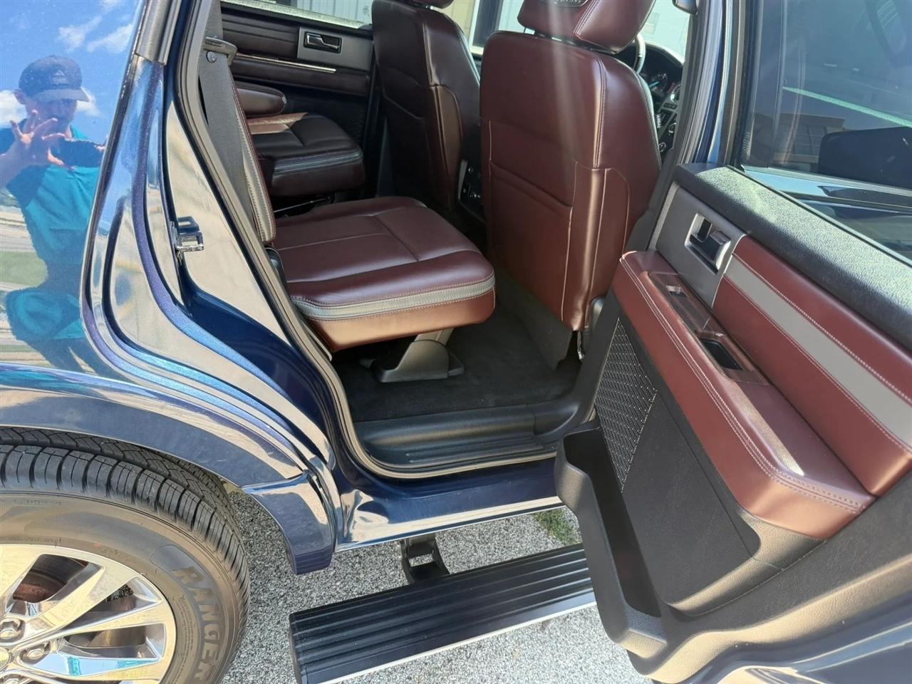 Ford Expedition  2017