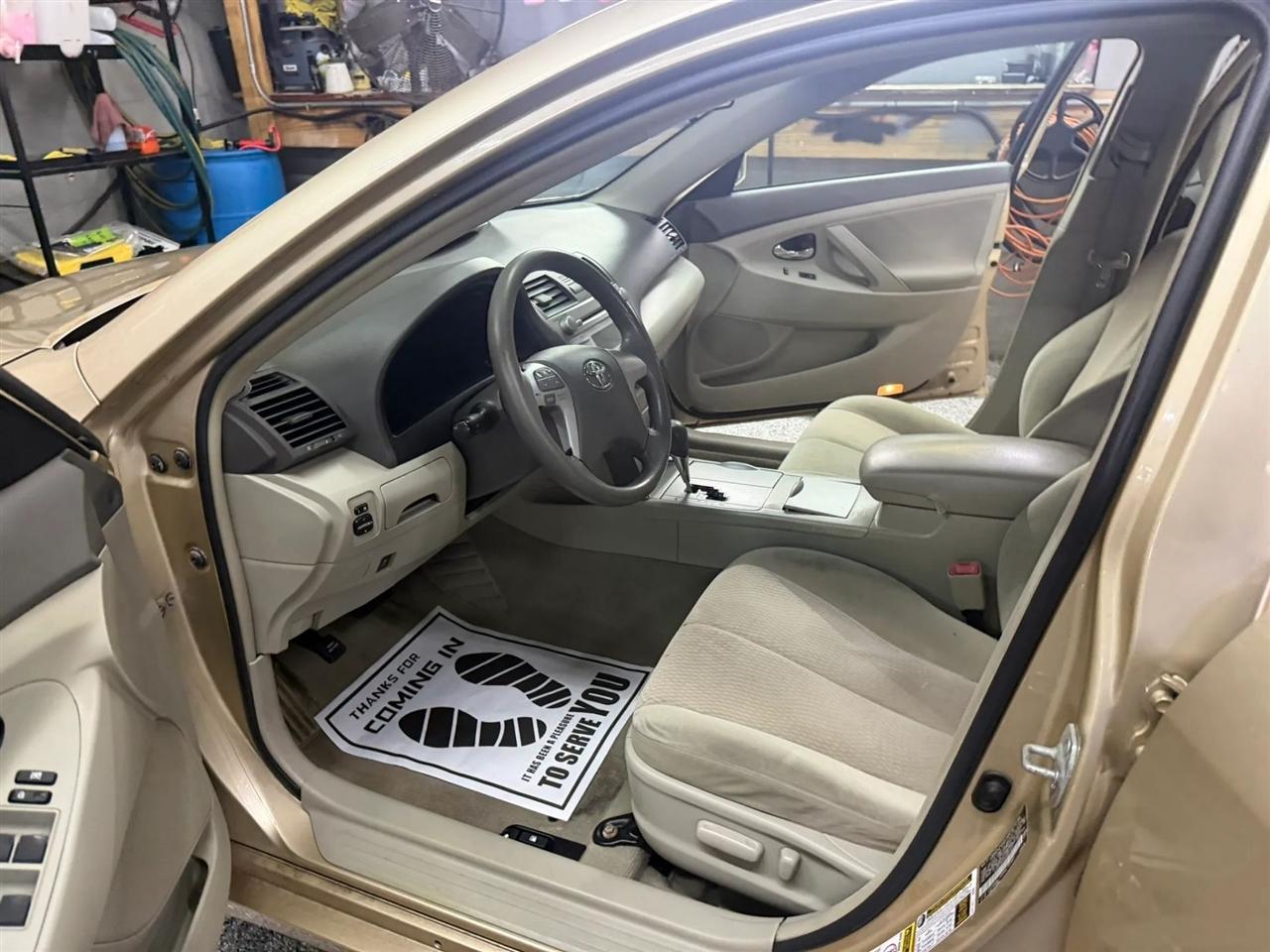 Toyota Camry  2010