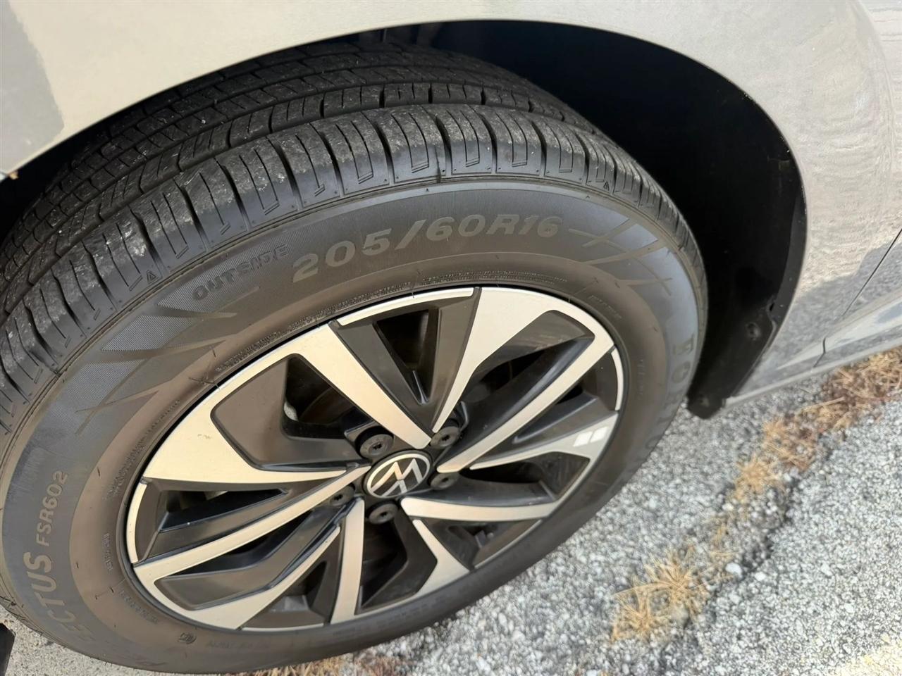 Volkswagen Jetta  2024