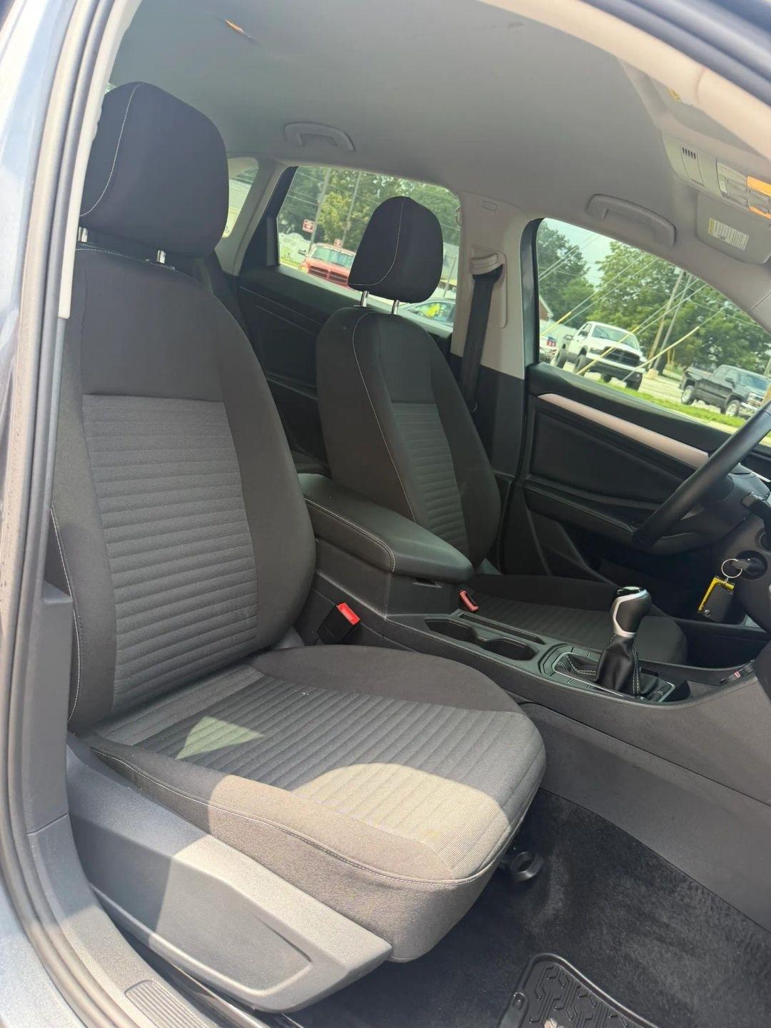Volkswagen Jetta  2024