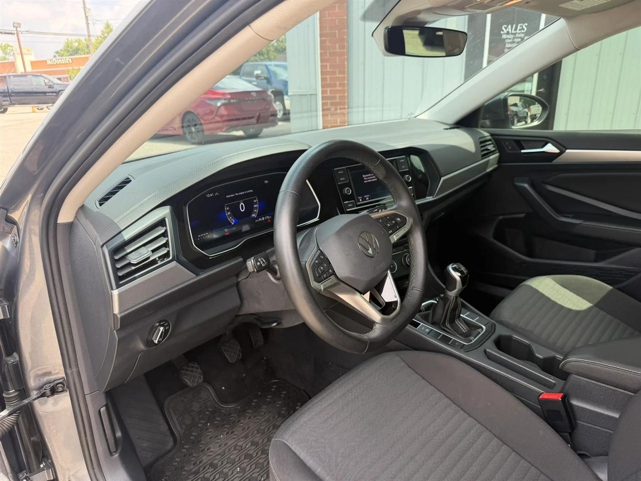 Volkswagen Jetta  2024
