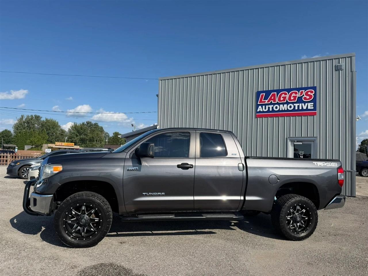 Toyota Tundra  2014