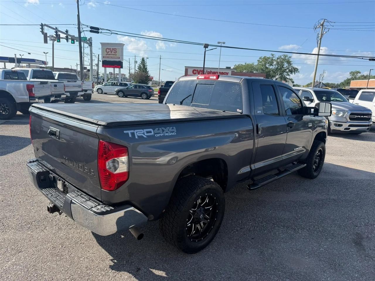 Toyota Tundra  2014