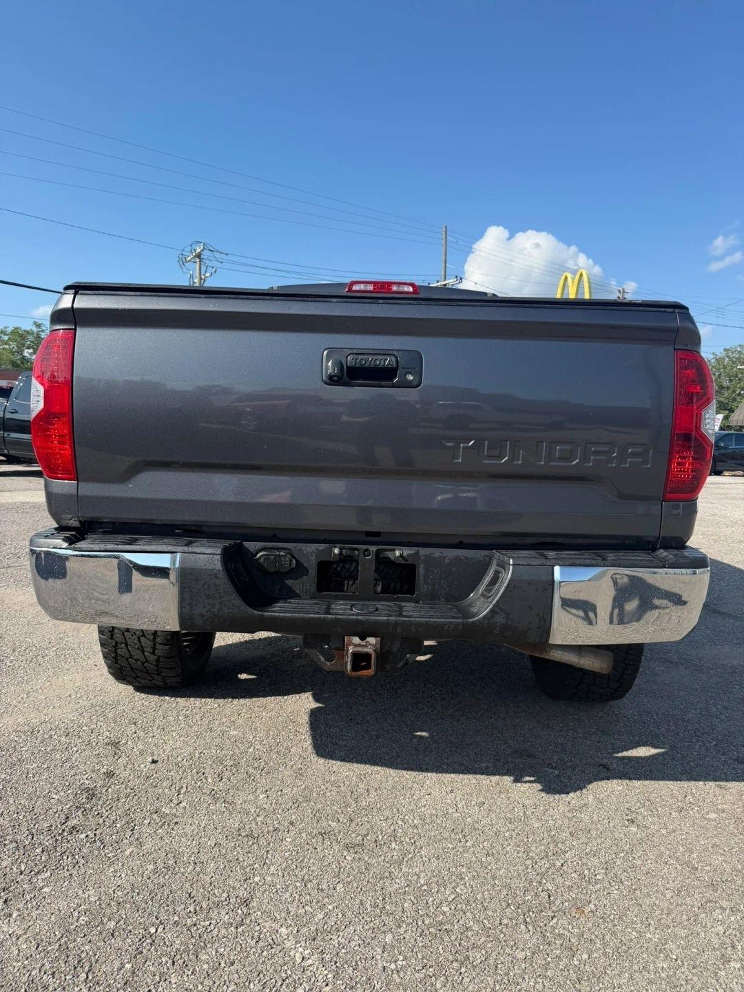 Toyota Tundra  2014