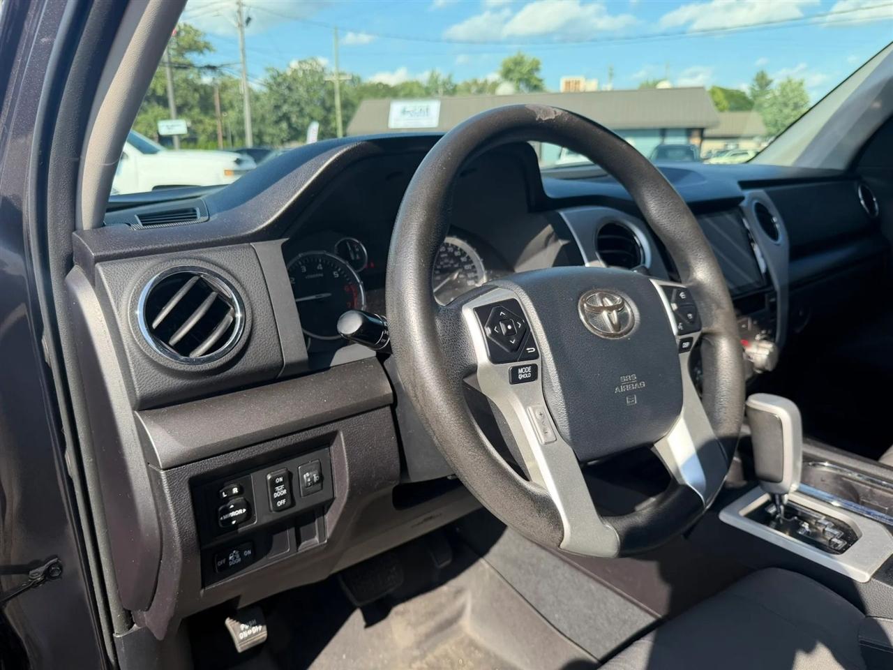 Toyota Tundra  2014
