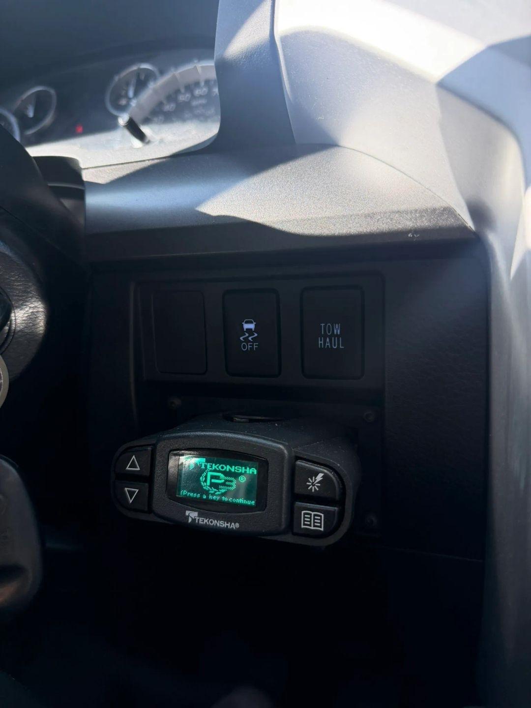 Toyota Tundra  2014