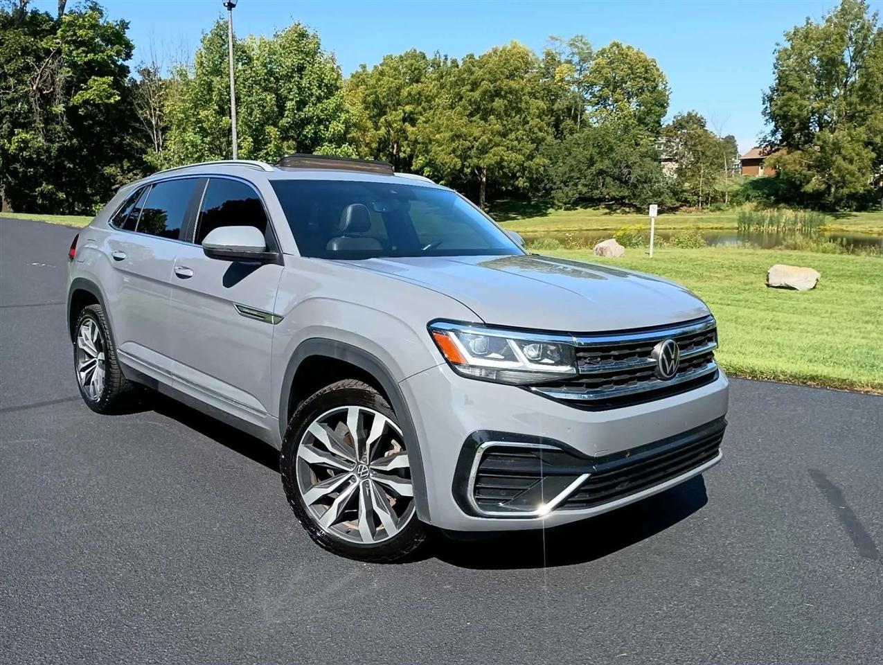 2021 Volkswagen Atlas Cross Sport SEL R-Line 4Motion Sport Utility 4D