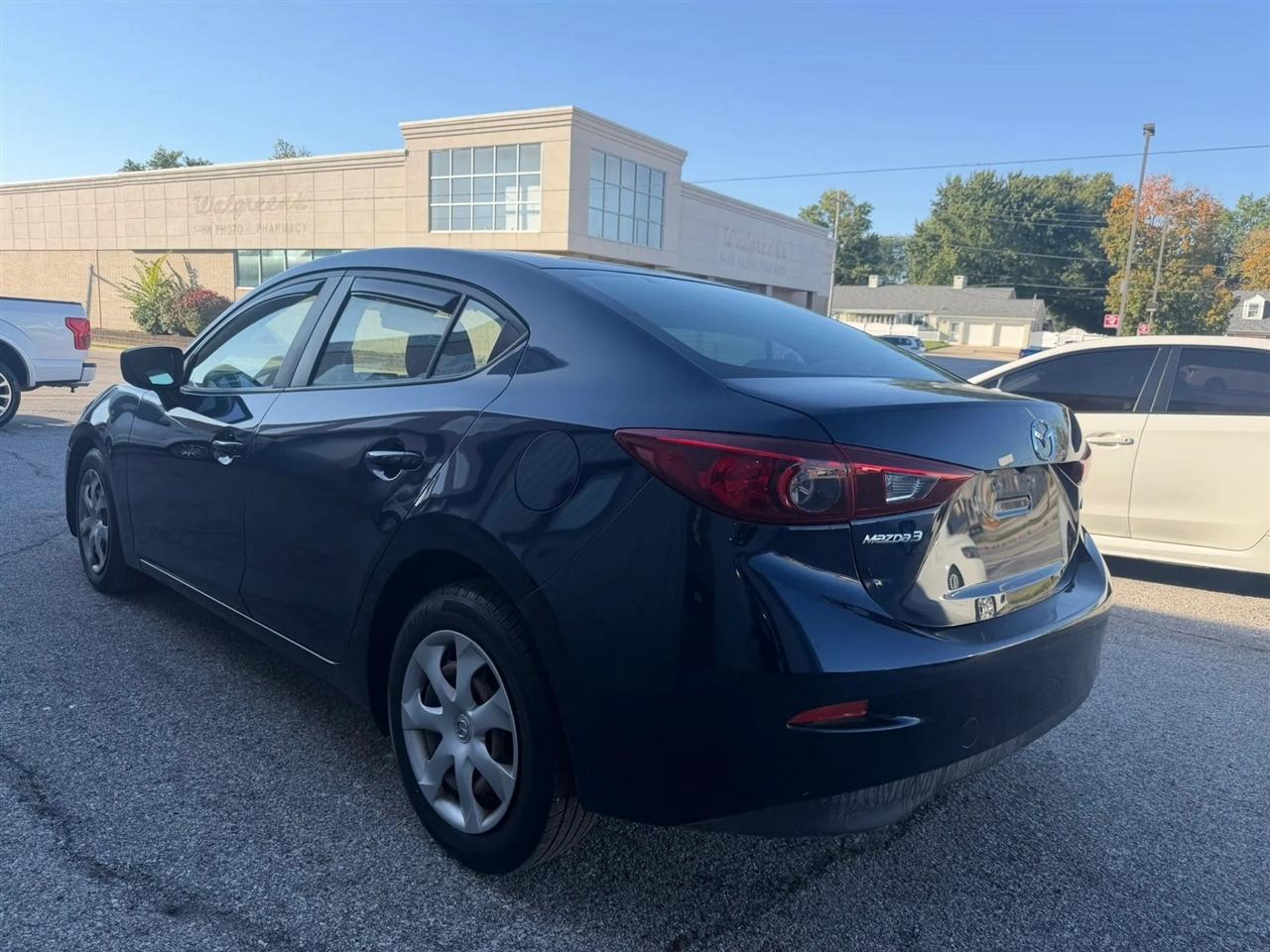 Mazda MAZDA3  2018