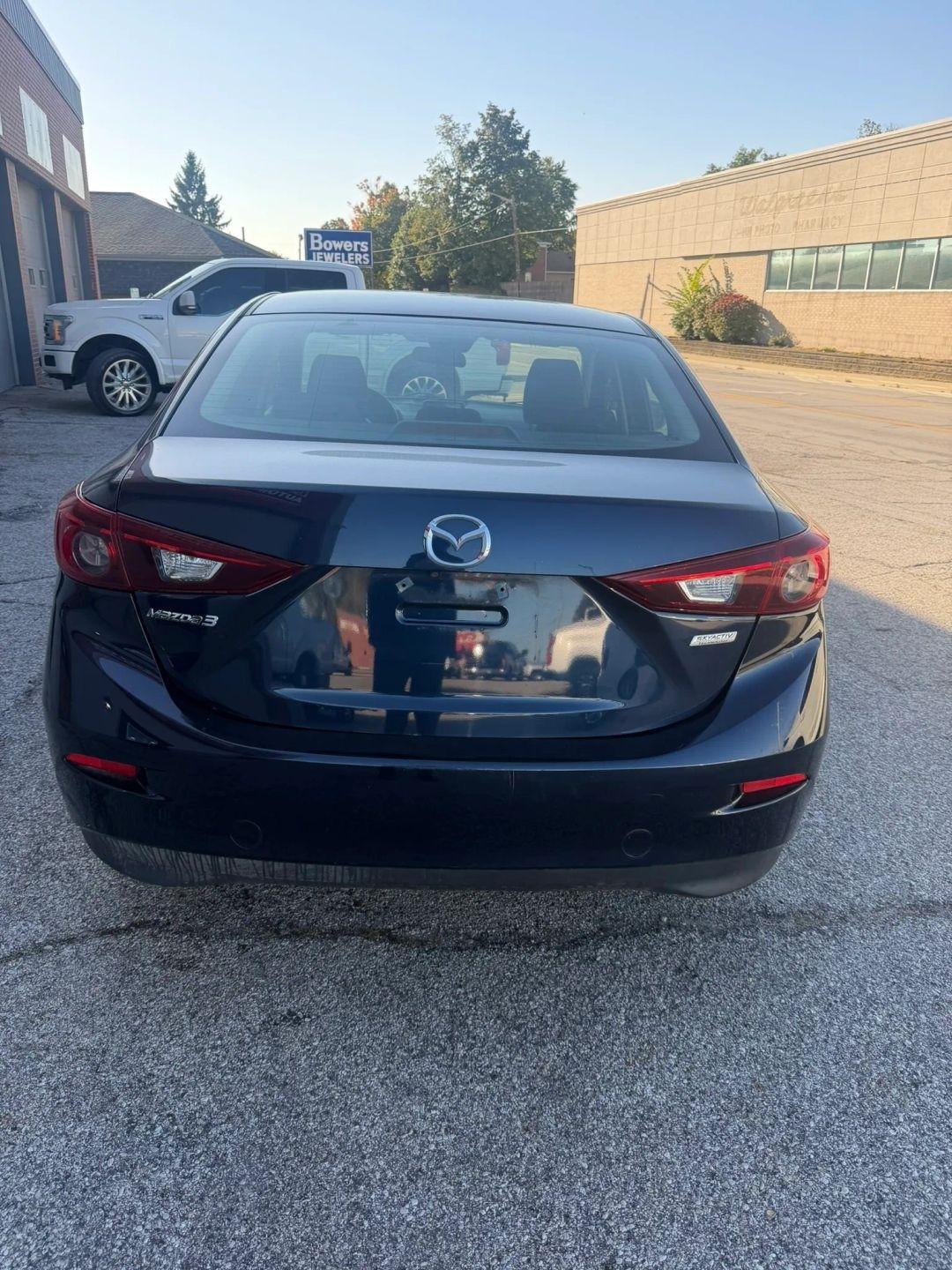Mazda MAZDA3  2018
