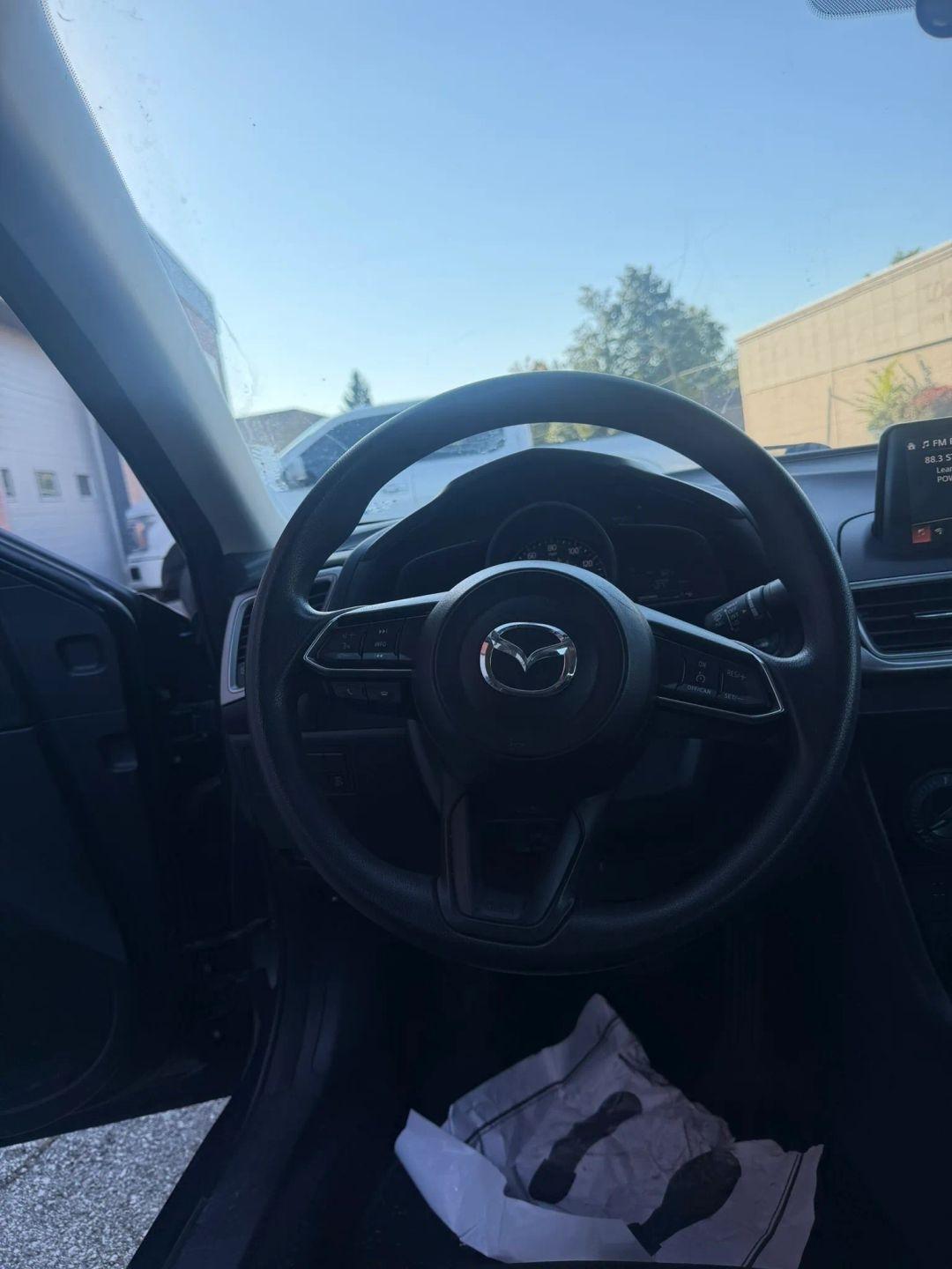 Mazda MAZDA3  2018