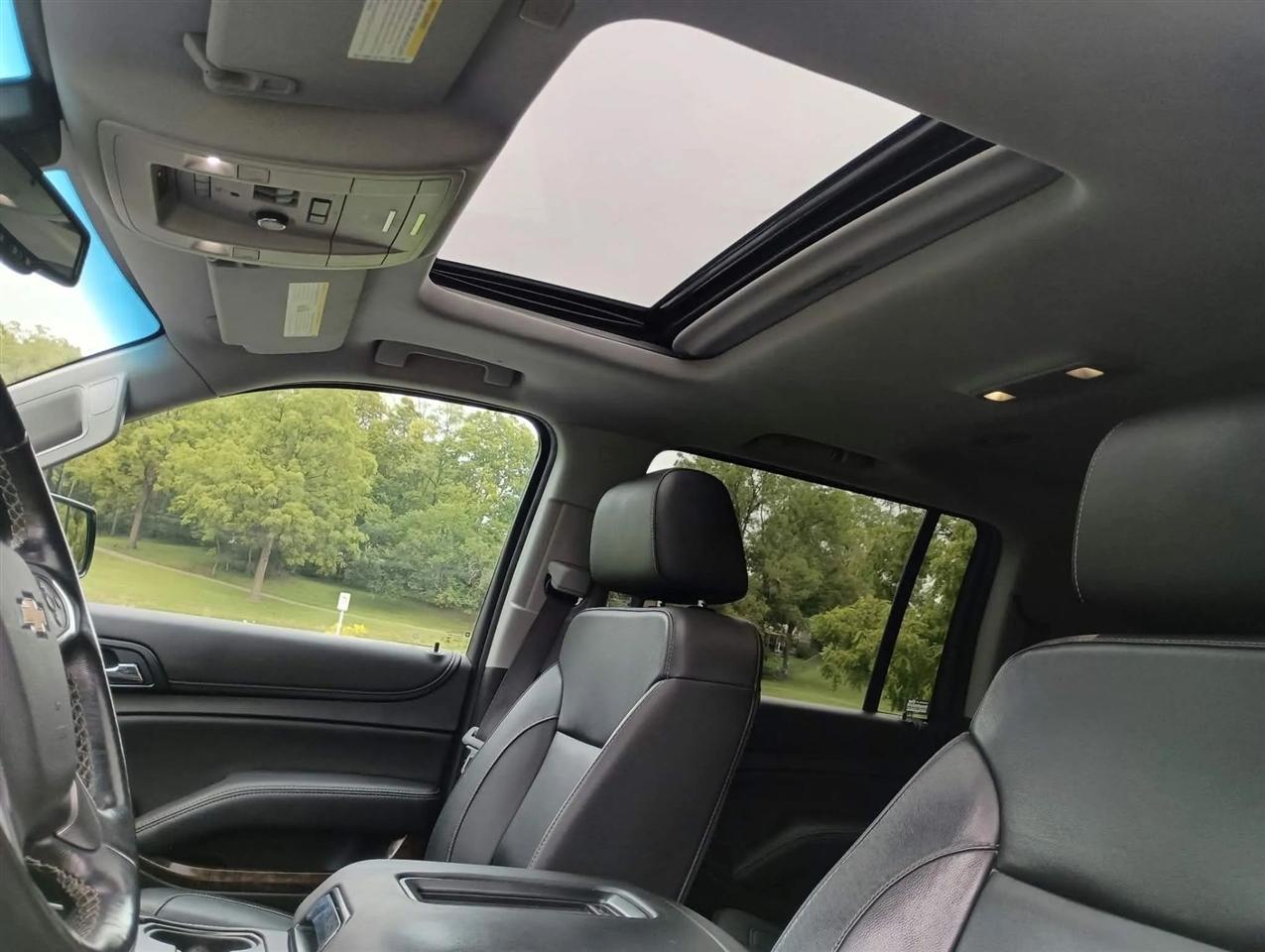 Chevrolet Suburban  2018