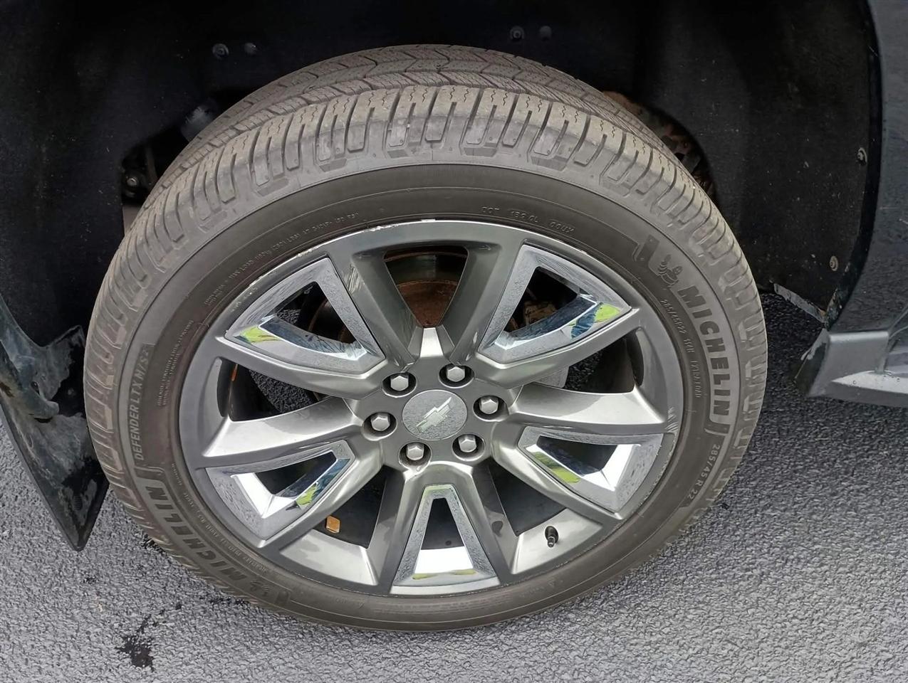 Chevrolet Suburban  2018