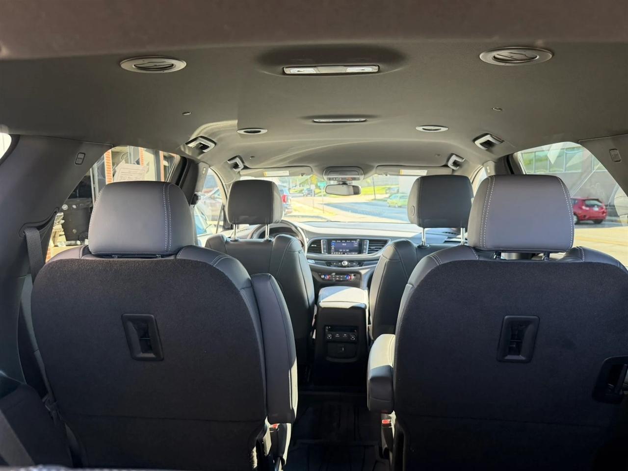 Buick Enclave  2023