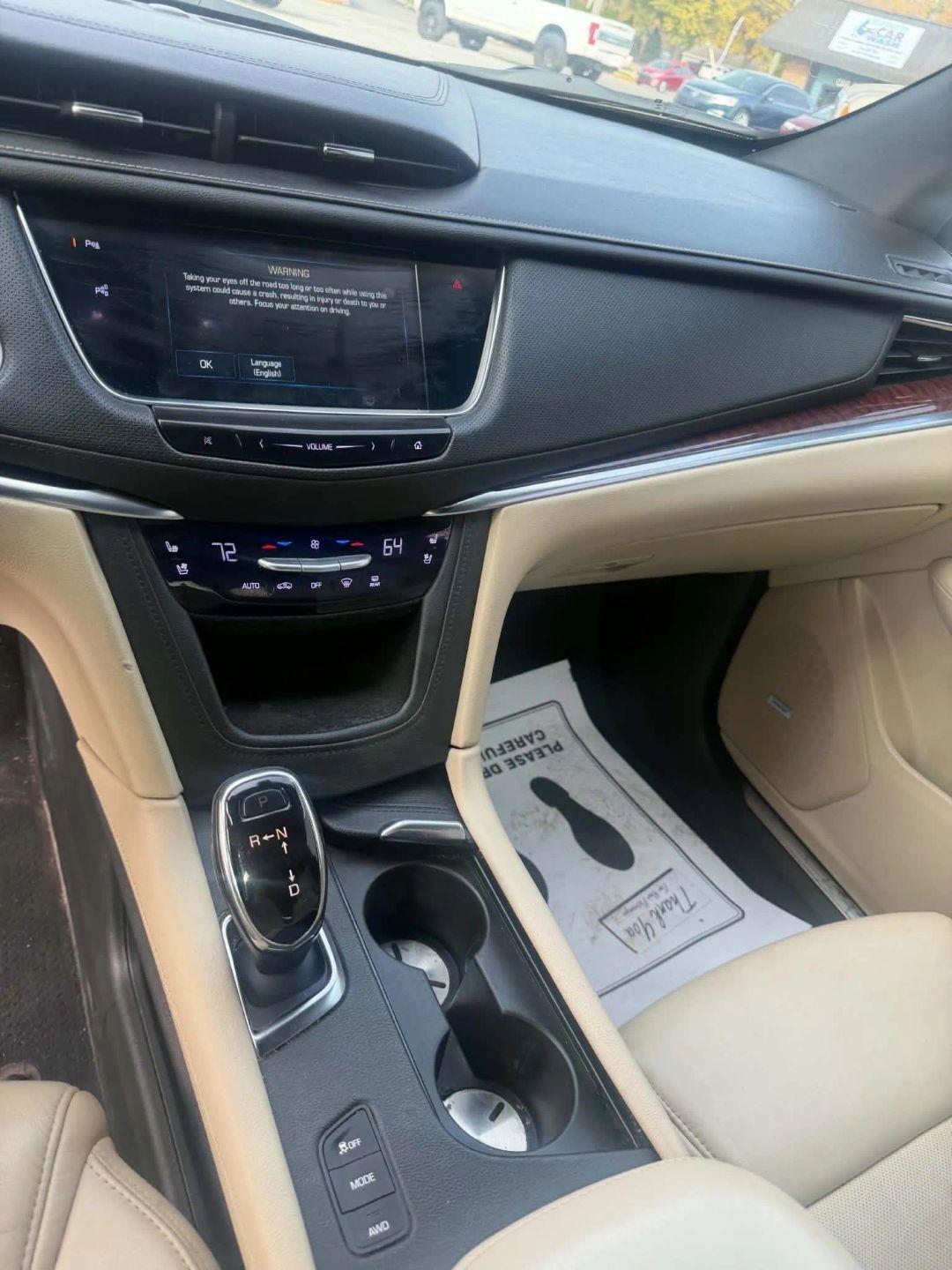 Cadillac XT5  2018