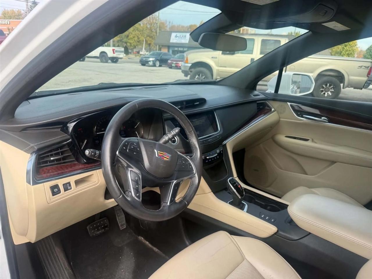 Cadillac XT5  2018