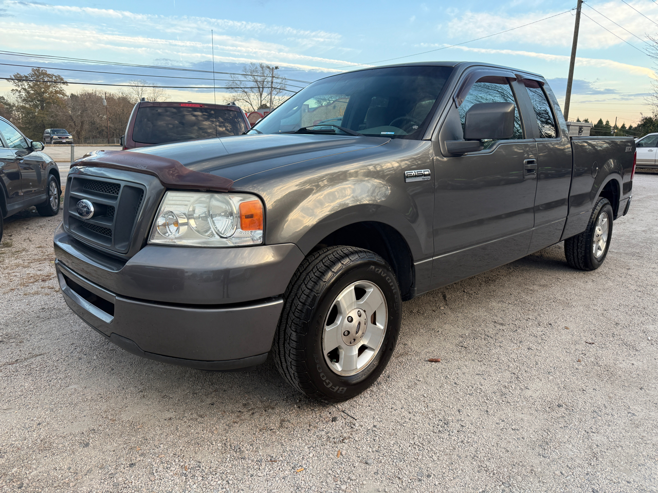 2007 Ford F-150 2WD SuperCrew 145" STX