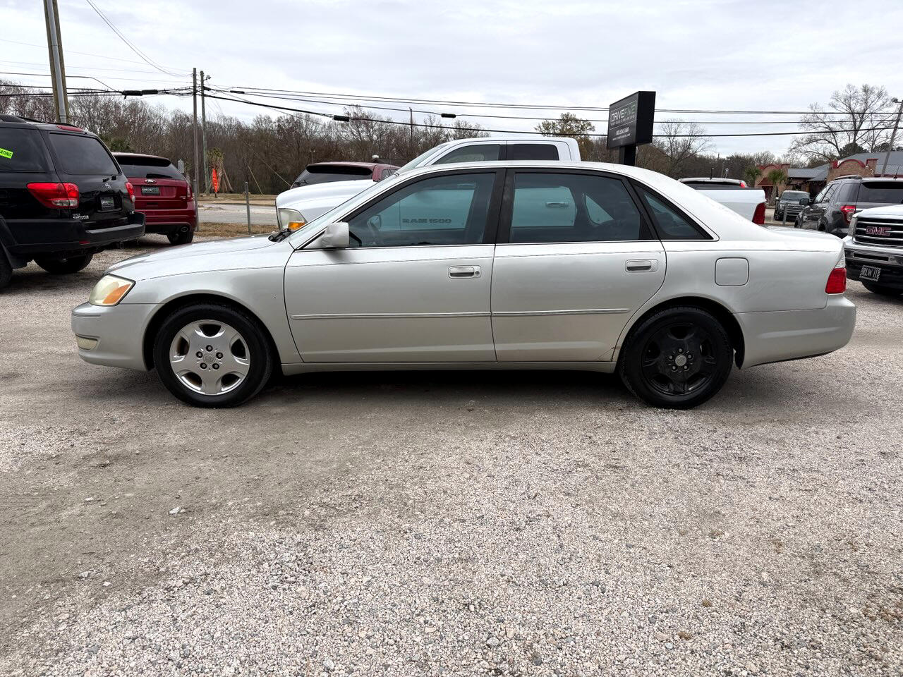 Toyota Avalon XL 2003
