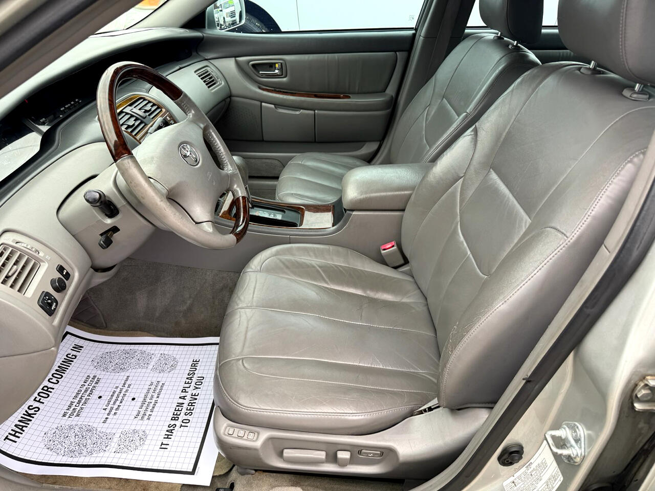Toyota Avalon XL 2003