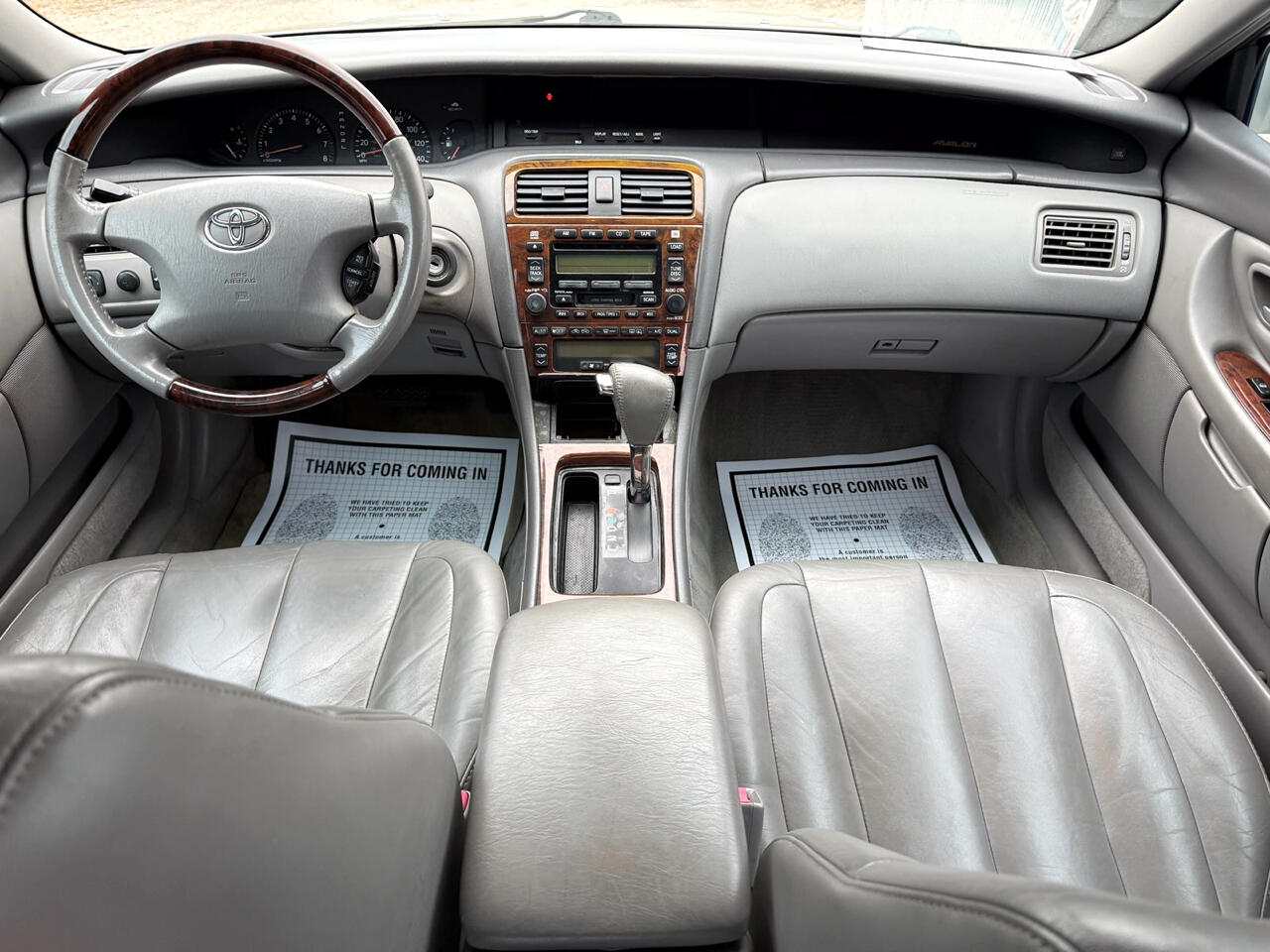 Toyota Avalon XL 2003