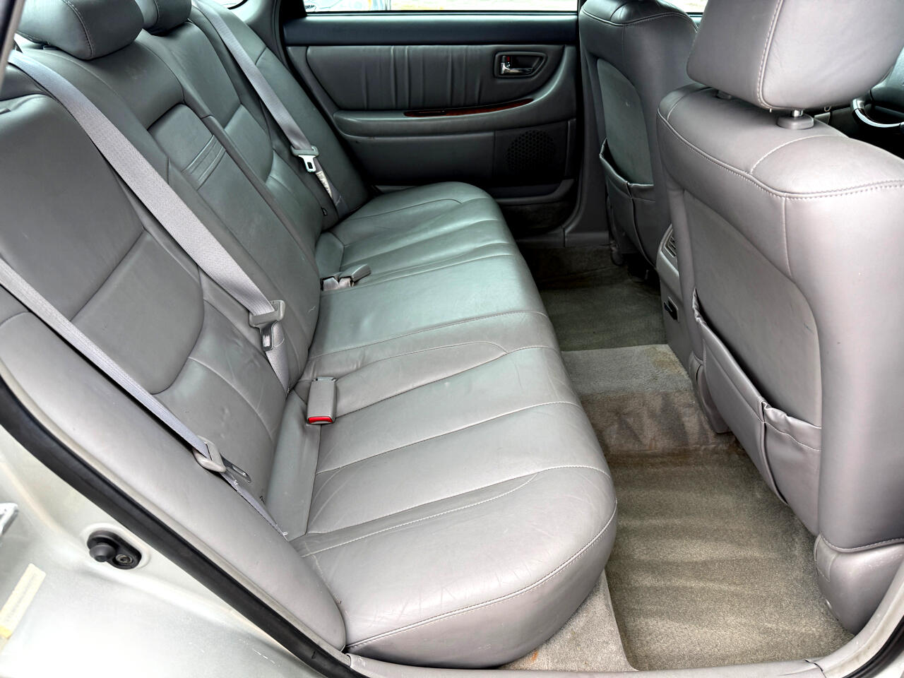 Toyota Avalon XL 2003