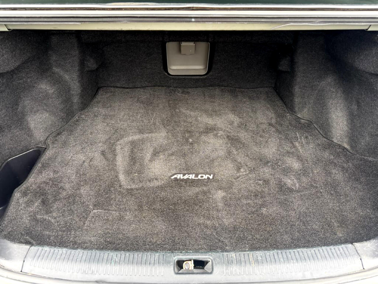 Toyota Avalon XL 2003