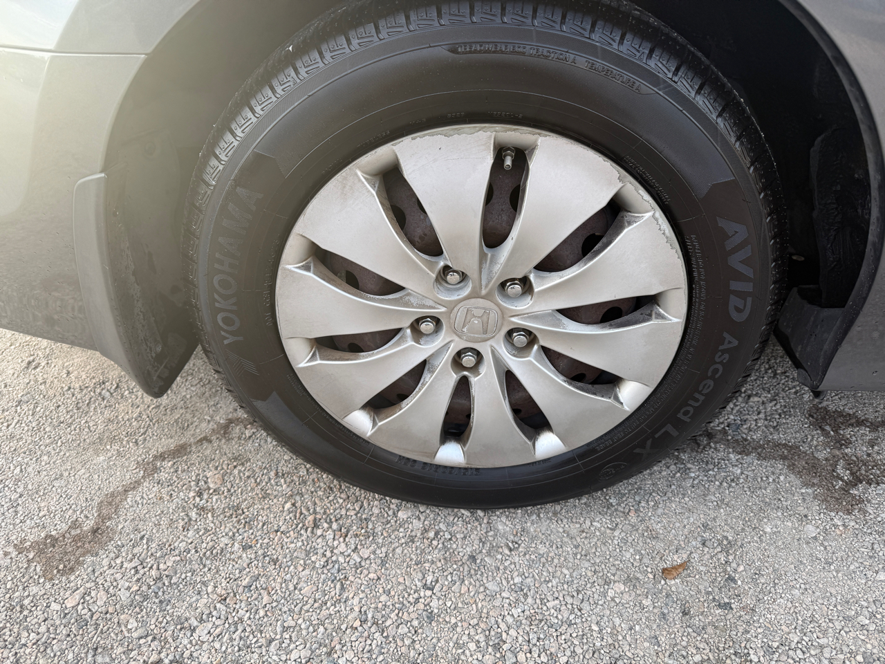 Honda Accord LX sedan AT 2011