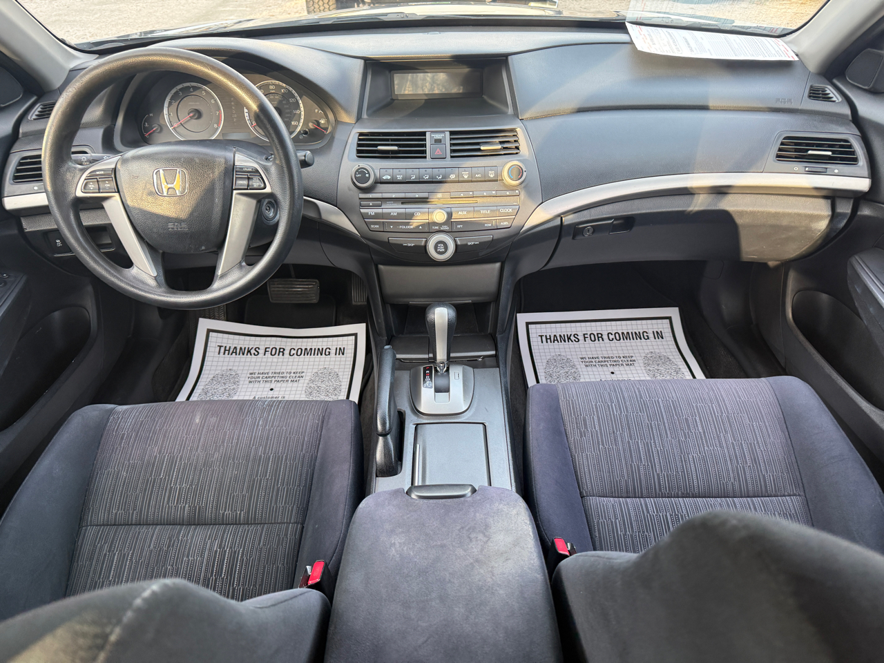 Honda Accord LX sedan AT 2011