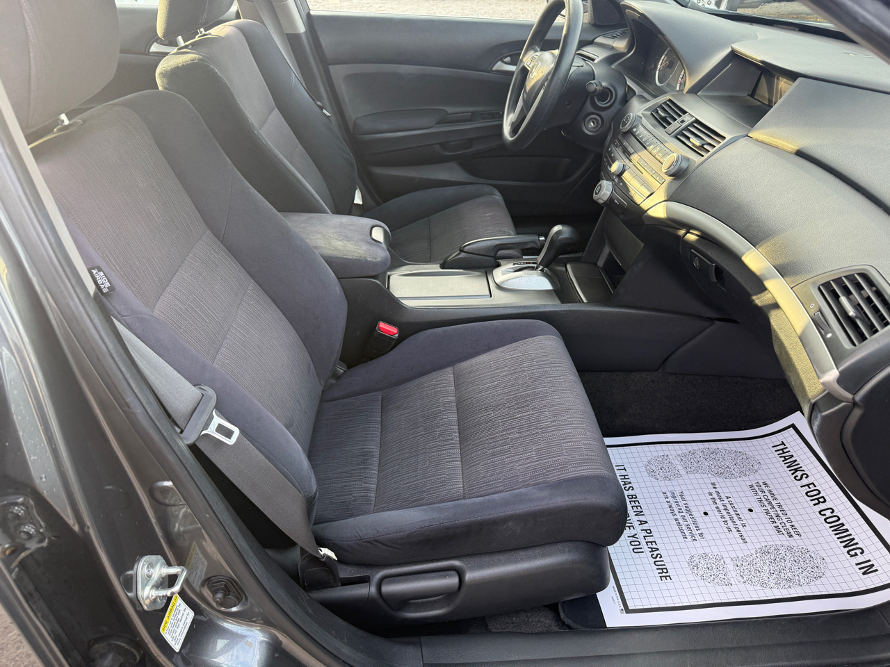 Honda Accord LX sedan AT 2011