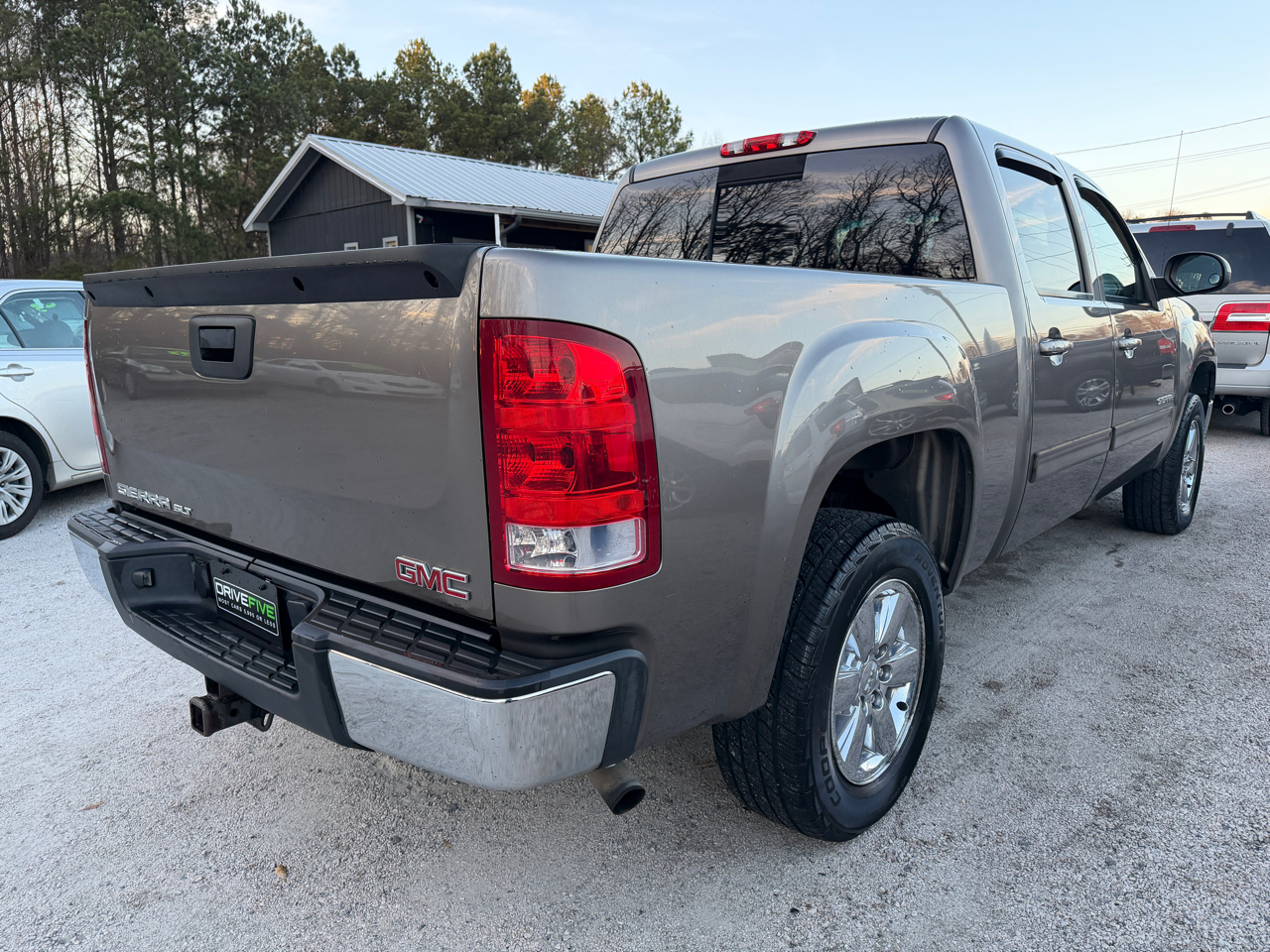 GMC Sierra 1500 4WD Crew Cab 143.5" SLT 2013