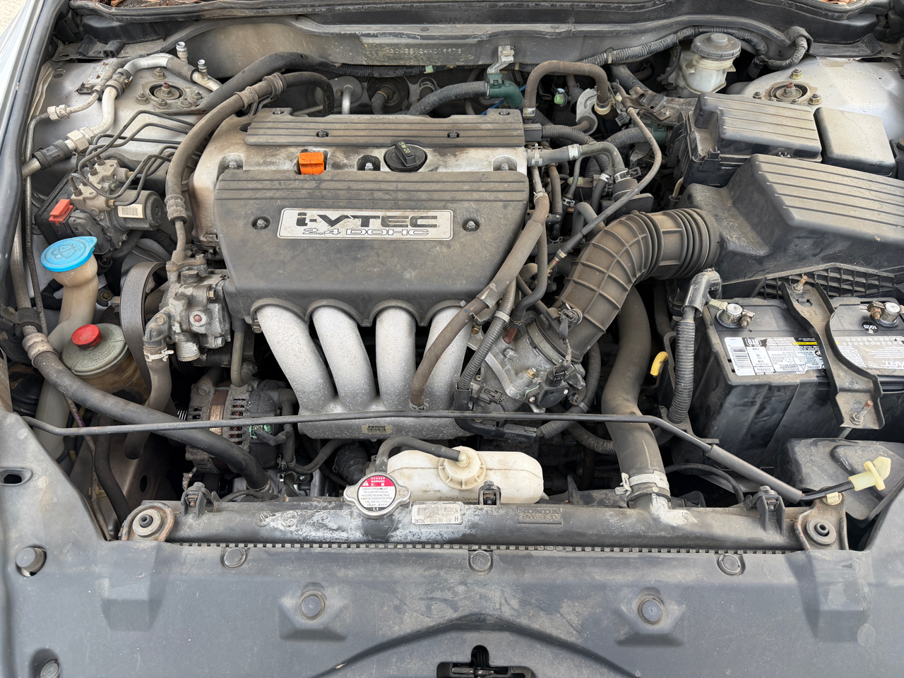 Honda Accord DX sedan AT 2004