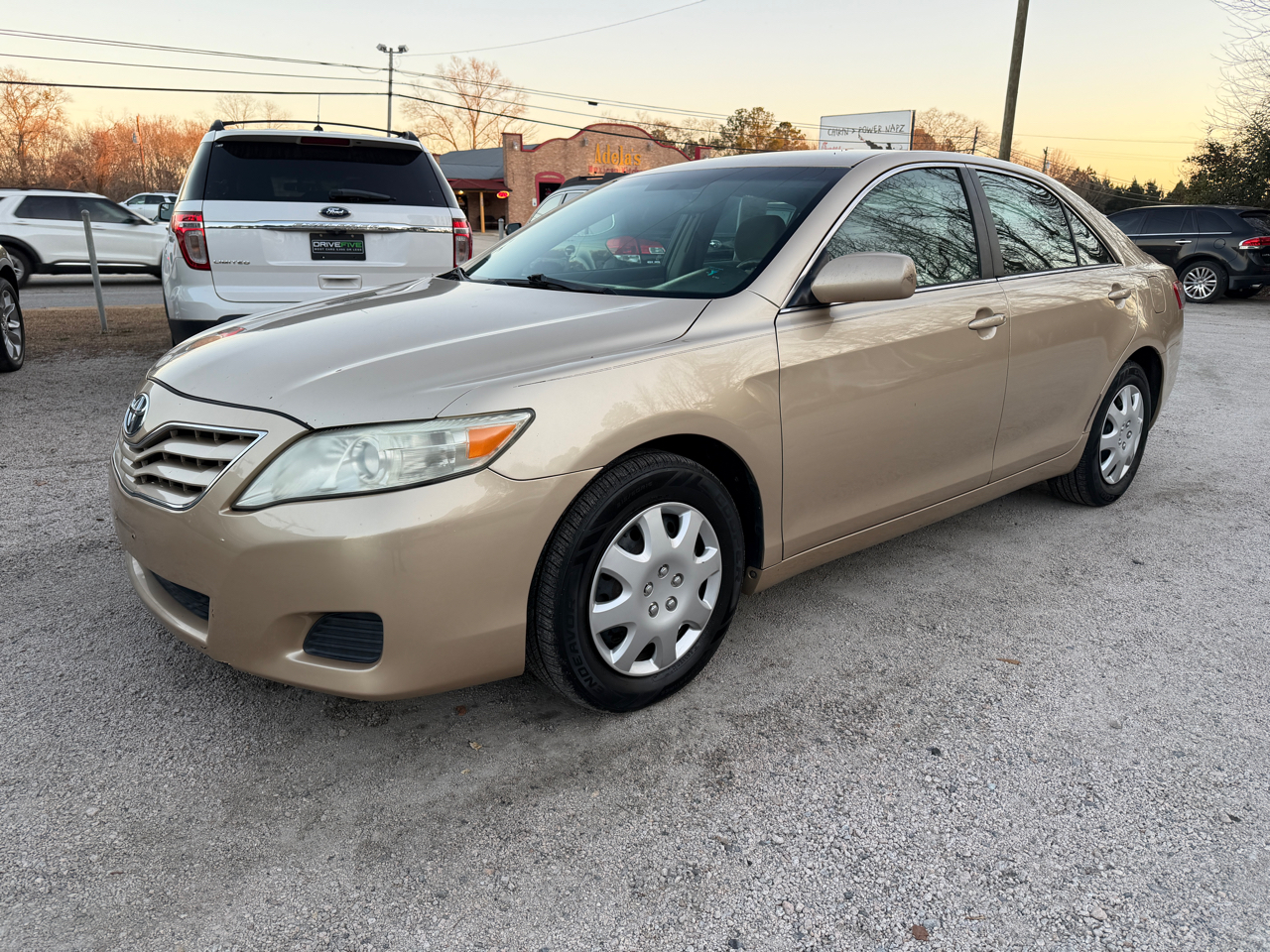 Toyota Camry SE 6-Spd MT 2010