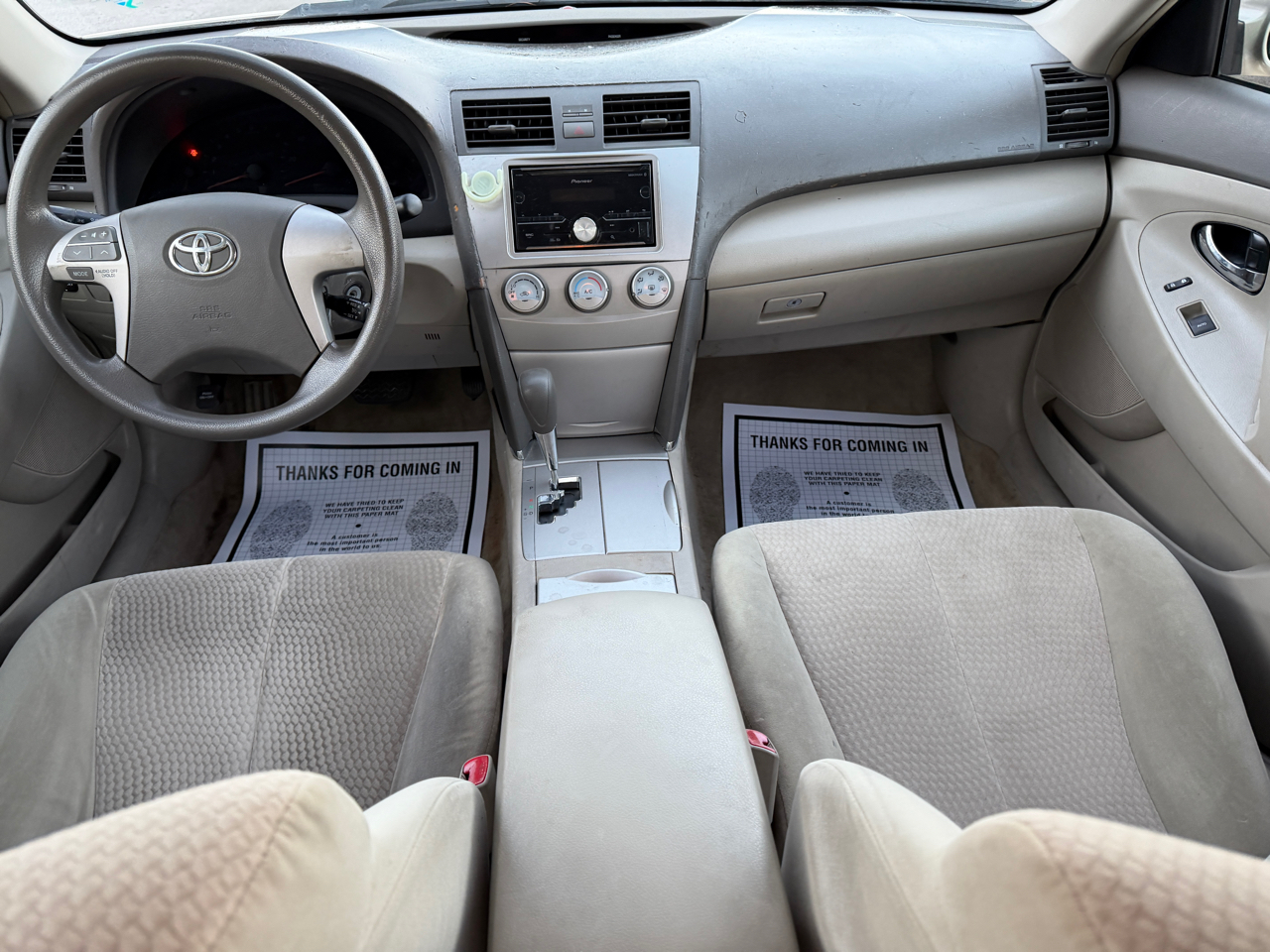 Toyota Camry SE 6-Spd MT 2010