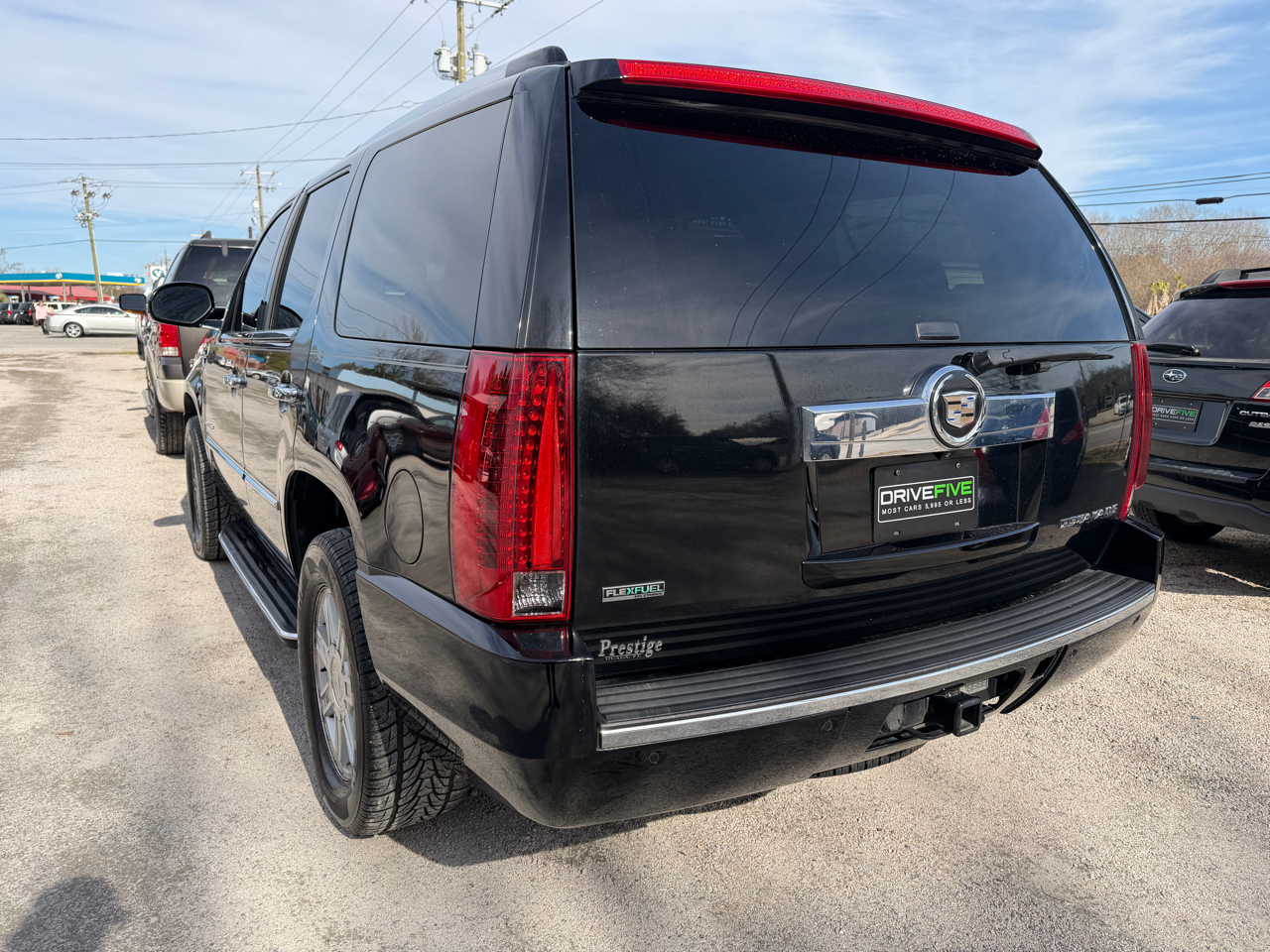 Cadillac Escalade 2WD 2010