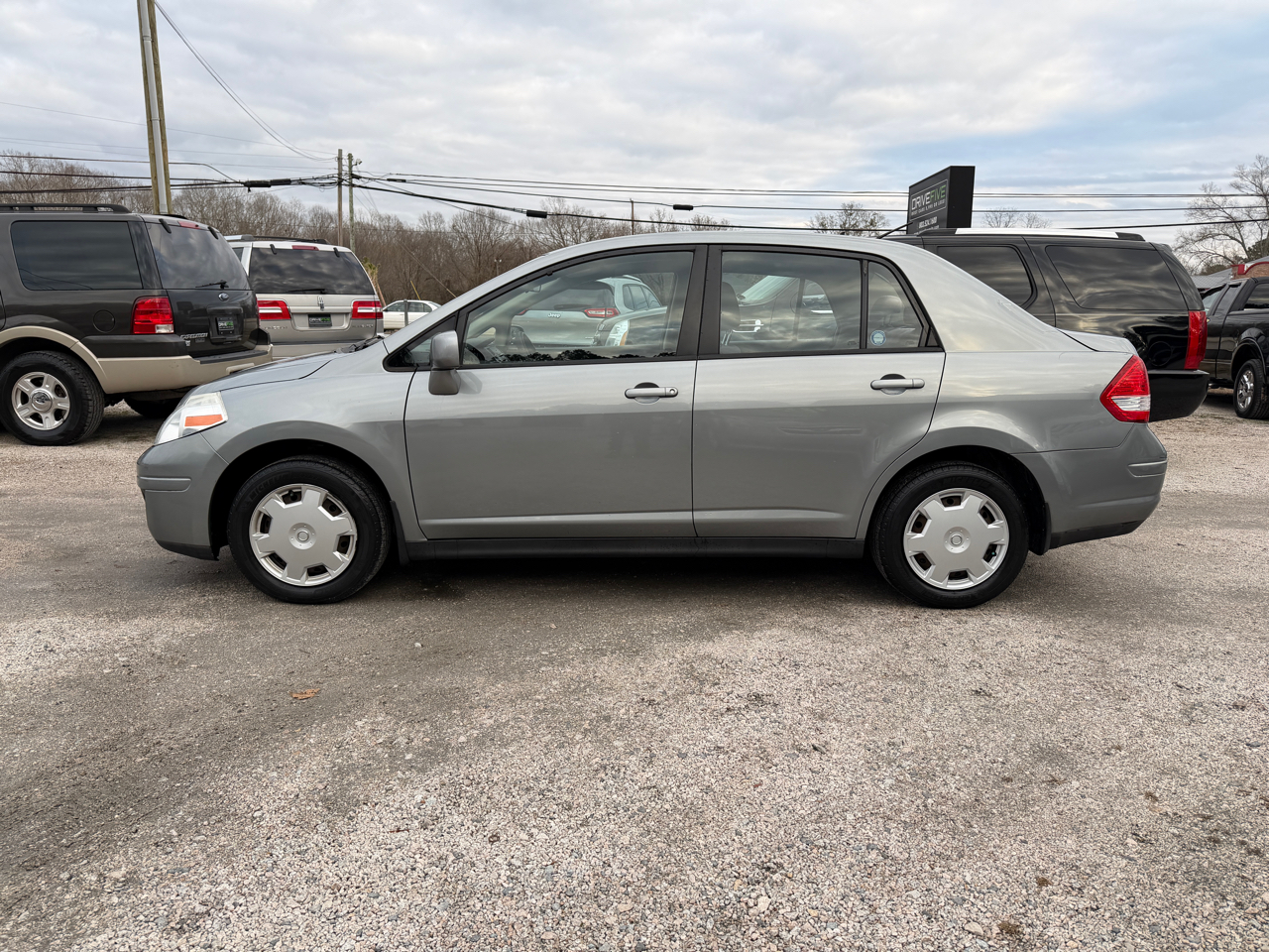 Nissan Versa 1.8 S Sedan 2009