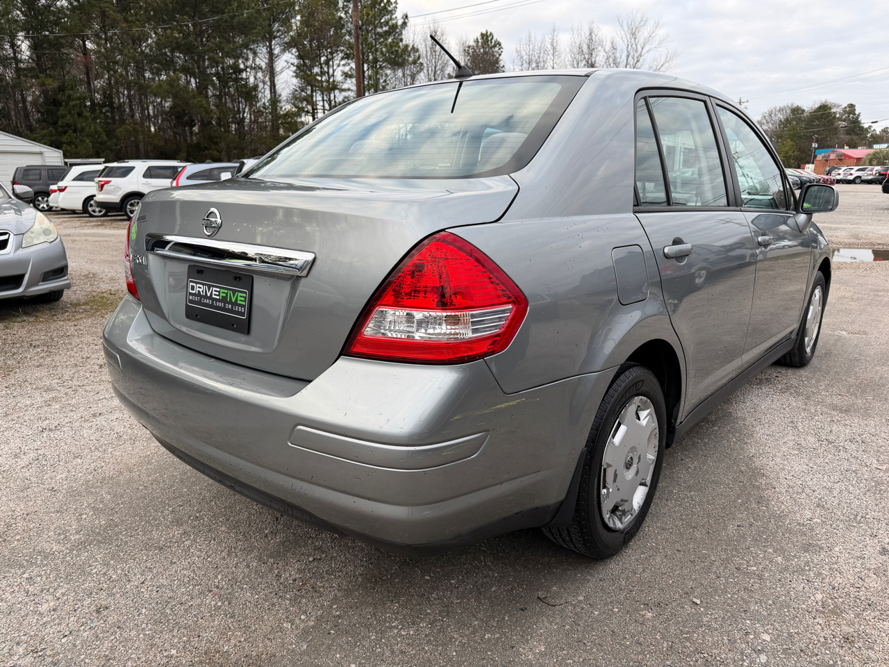 Nissan Versa 1.8 S Sedan 2009