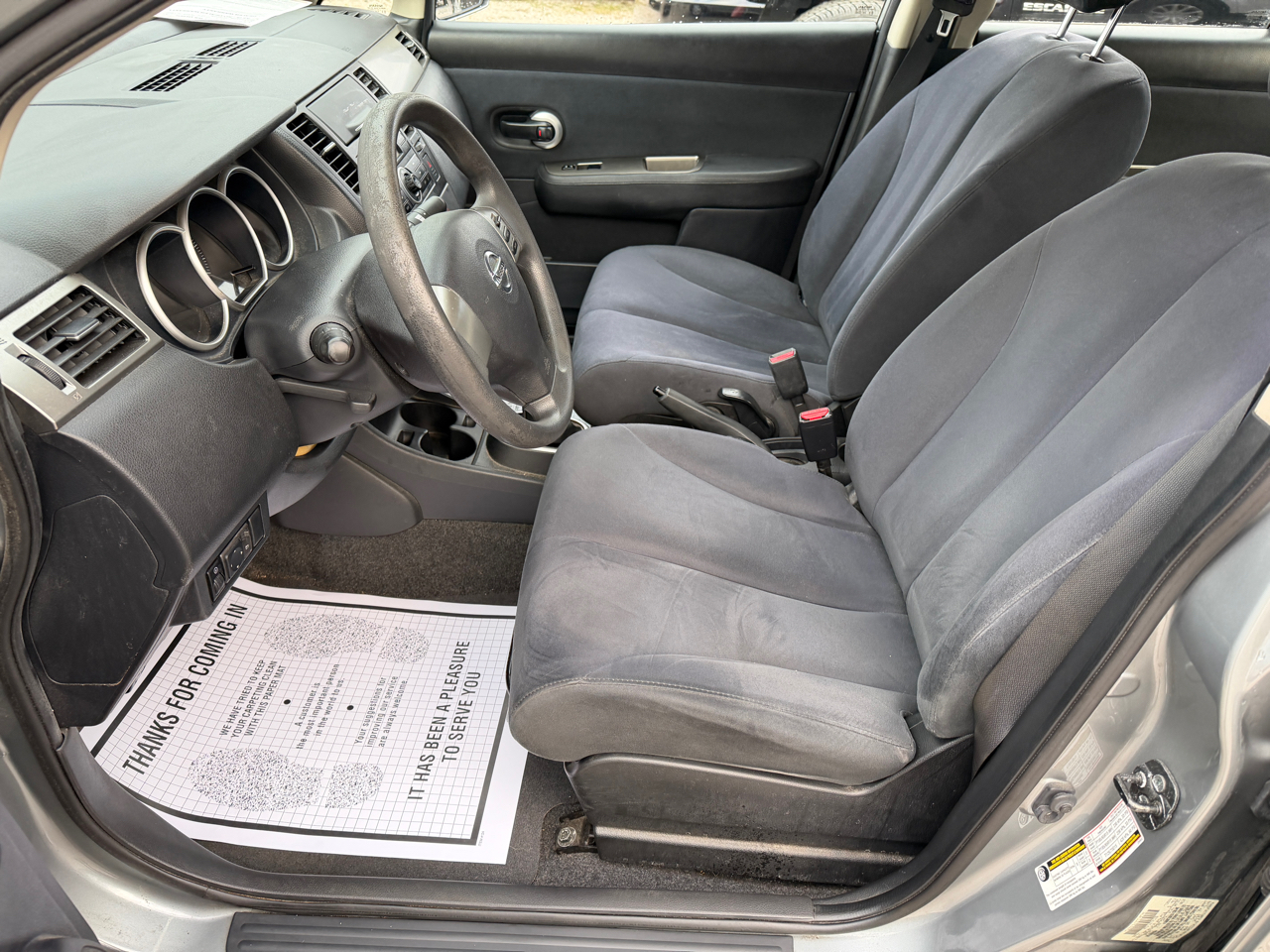 Nissan Versa 1.8 S Sedan 2009