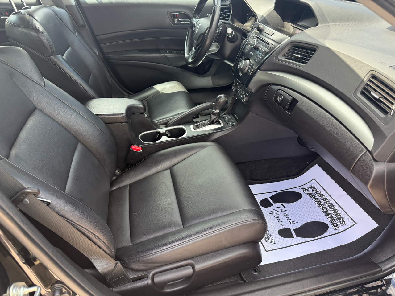 Acura ILX 8-Spd AT 2016